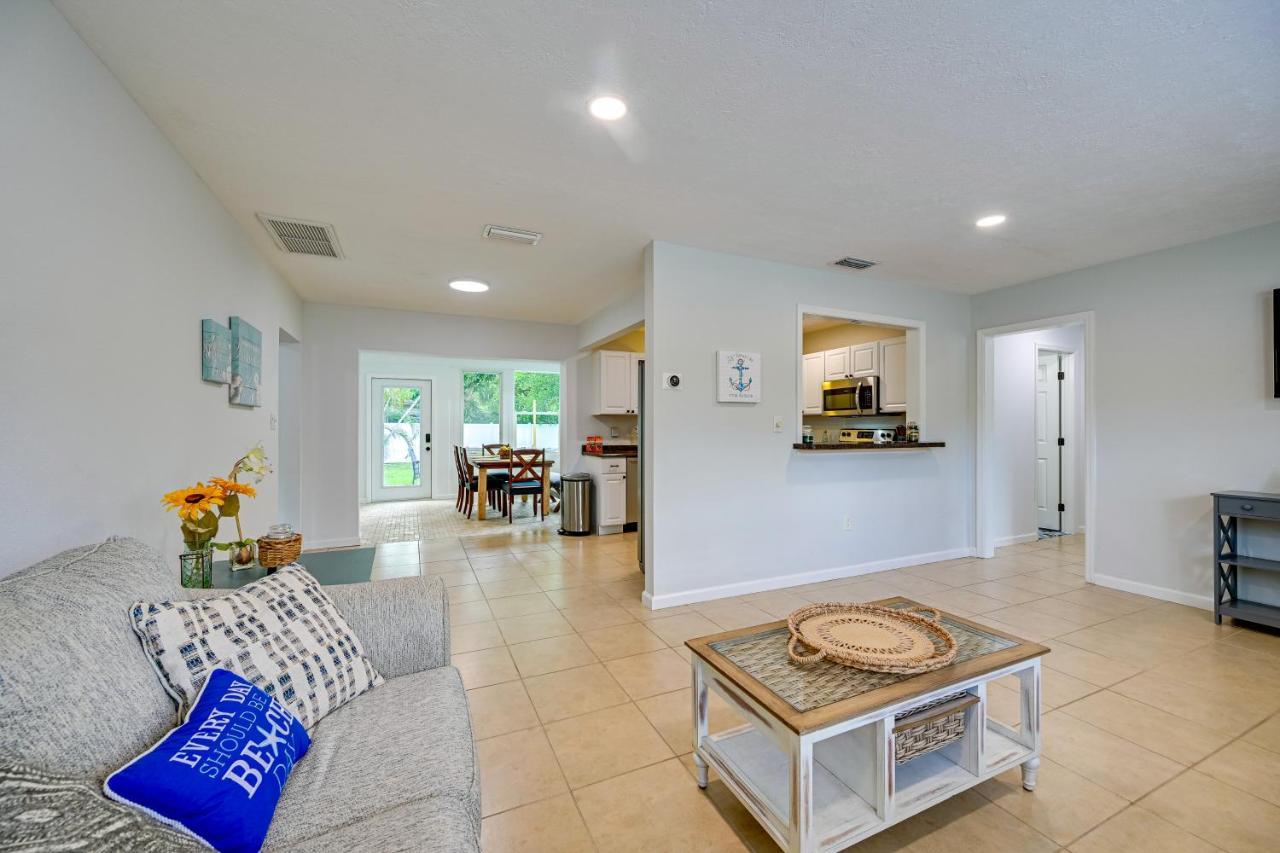 Sunny Sarasota Home With Private Yard And Fire Pit! Eksteriør billede